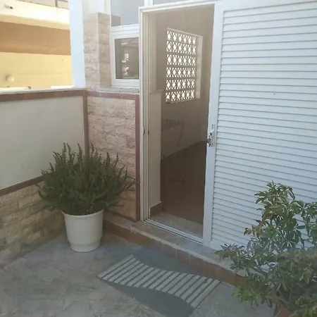 Bougos House Apartamento