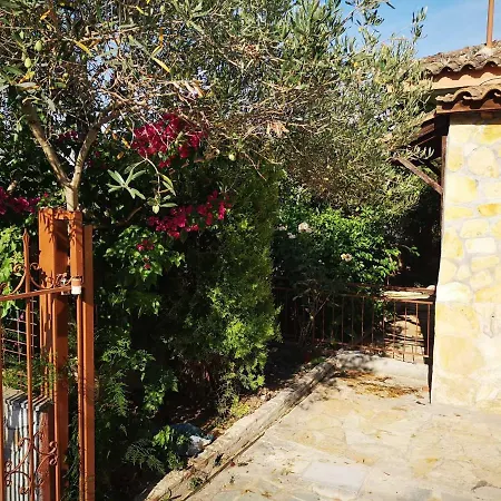Διαμέρισμα Bougos House Γαστούνη
