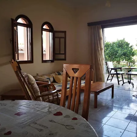Bougos House Γαστούνη